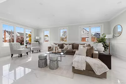 1035 Glen Drive, Franklin Square, NY 11010 - Photo 5