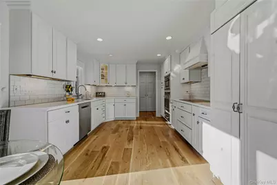 43 Edcris Lane, Huntington, NY 11743 - Photo 15