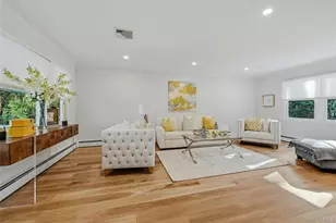 43 Edcris Ln, Huntington, NY 11743 - Photo 11