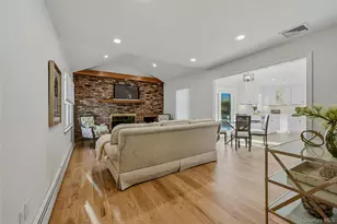 43 Edcris Ln, Huntington, NY 11743 - Photo 25