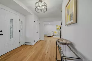 43 Edcris Ln, Huntington, NY 11743 - Photo 5