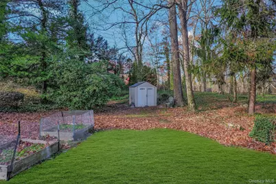 43 Edcris Lane, Huntington, NY 11743 - Photo 47