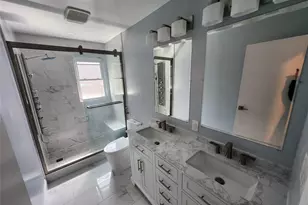 132A Hawthorne Ave, Floral Park, NY 11001 - Photo 5