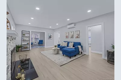 62 Essex Road, Great Neck, NY 11023 - Photo 3