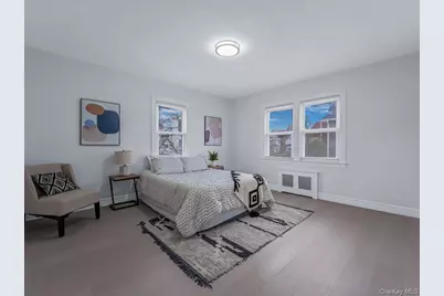 62 Essex Road, Great Neck, NY 11023 - Photo 15