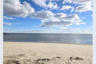 324 Mariners Way, Copiague, NY 11726 - Photo 21