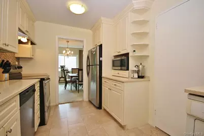 30 Greenridge Avenue #3G, White Plains, NY 10605 - Photo 21