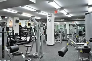 17-09 215th St, Bayside, NY 11360 - Photo 33