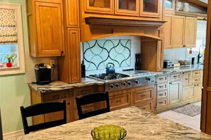 91-14 182nd St, Hollis, NY 11423 - Photo 3