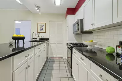 277 S Boulevard, Nyack, NY 10960 - Photo 17