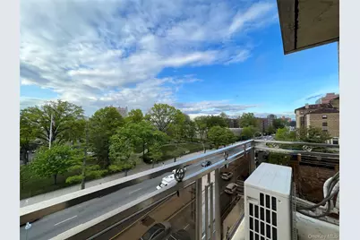 138-12 Northern Boulevard #6B, Flushing, NY 11354 - Photo 3