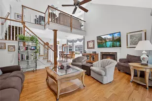 41 Michael Roberts Ct, Pearl River, NY 10965 - Photo 13