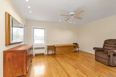 104 Olive Lane, New Hyde Park, NY 11040 - Photo 11