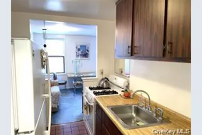 650 Warburton Avenue #7C, Yonkers, NY 10701 - Photo 7