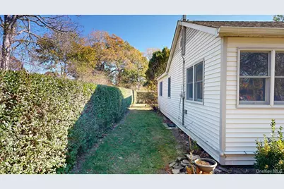 37 Bernstein Boulevard, Center Moriches, NY 11934 - Photo 29