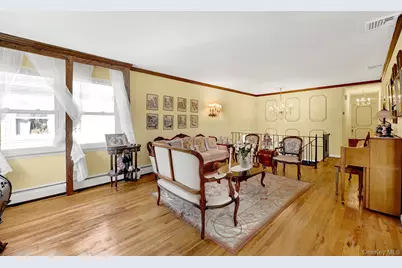 32-32 Plunkett Avenue, Far Rockaway, NY 11691 - Photo 11