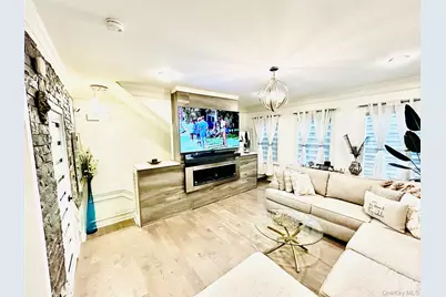 58 Rialto Way, Patchogue, NY 11772 - Photo 21