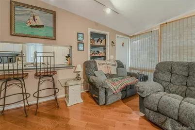 133 Oak Drive, Calverton, NY 11933 - Photo 11