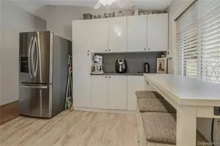 133 Oak Dr, Calverton, NY 11933 - Photo 5