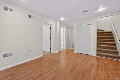 34 Alexander Court, Nanuet, NY 10954 - Photo 19