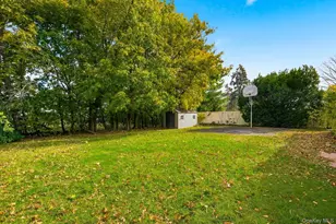 519 Chester St, Uniondale, NY 11553 - Photo 3