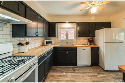 352-354 Ruskey Lane, Hyde Park, NY 12538 - Photo 5