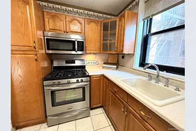 139-15 83 Avenue #409, Briarwood, NY 11435 - Photo 17