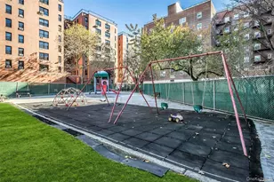 139-15 83 Ave, Briarwood, NY 11435 - Photo 37