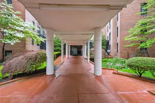 139-15 83 Ave, Briarwood, NY 11435 - Photo 5