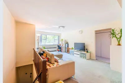 69-28 Kissena Boulevard #130B, Kew Gardens, NY 11367 - Photo 17