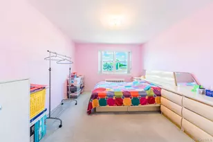 69-28 Kissena Blvd, Kew Gardens, NY 11367 - Photo 9