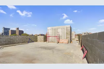 172-30 93 Rd Avenue, Jamaica, NY 11433 - Photo 15