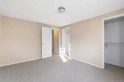 959 N 5th Street, New Hyde Park, NY 11040 - Photo 15