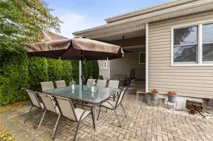 959 N 5th St, New Hyde Park, NY 11040 - Photo 29