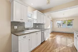 959 N 5th St, New Hyde Park, NY 11040 - Photo 7