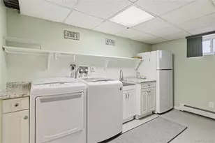 959 N 5th St, New Hyde Park, NY 11040 - Photo 23