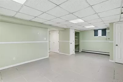 959 N 5th Street, New Hyde Park, NY 11040 - Photo 21