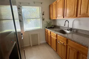 198-44 Pompeii Ave, Hollis, NY 11423 - Photo 7