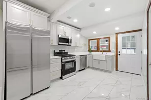 104-11 205th St, Saint Albans, NY 11412 - Photo 15