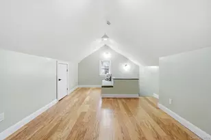 104-11 205th St, Saint Albans, NY 11412 - Photo 33