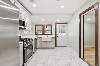 10411 205th Street, Saint Albans, NY 11412 - Photo 13