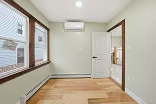 104-11 205th St, Saint Albans, NY 11412 - Photo 19