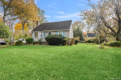 10 Stratton Drive, Huntington Station, NY 11746 - Photo 1