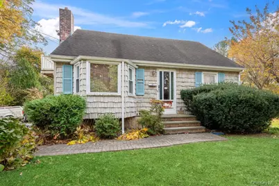 10 Stratton Drive, Huntington Station, NY 11746 - Photo 3