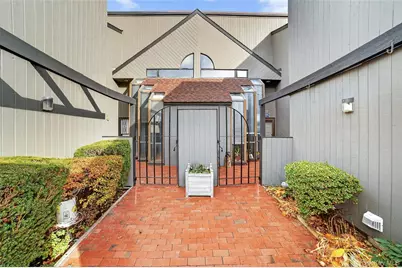 428 Pine Grove Lane, Hartsdale, NY 10530 - Photo 3