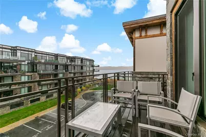 45 Hudson View Way Way #400, Tarrytown, NY 10591 - Photo 17