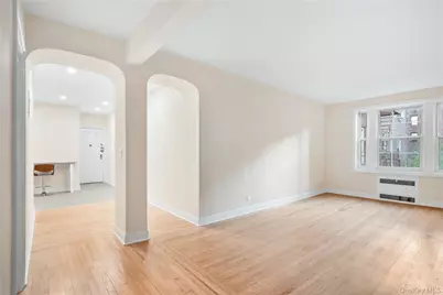 11007 73rd Road #3K, Forest Hills, NY 11375 - Photo 3