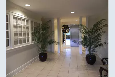 1 Consulate Drive #110, Tuckahoe, NY 10707 - Photo 5