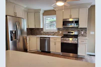 128 Bayville Avenue, Bayville, NY 11709 - Photo 3