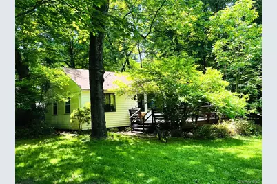 3300 Baker Street #16, Mohegan Lake, NY 10547 - Photo 1